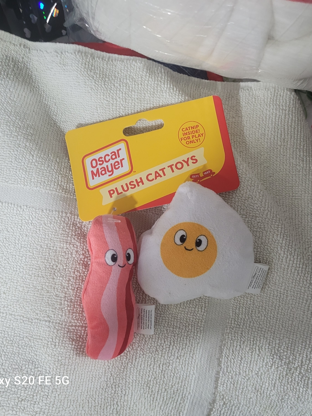 Oscar Mayer Plush Cat Toys - Pink Bacon & White Egg